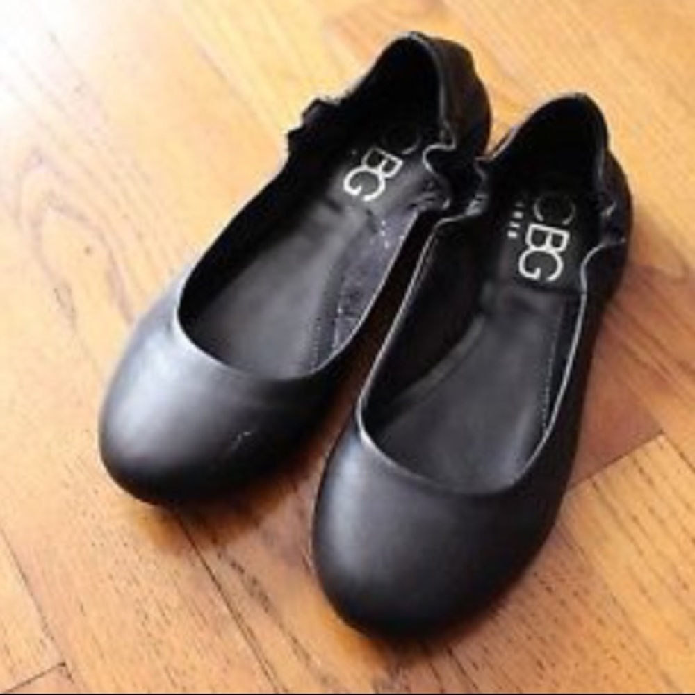 NIB BCBG Paris Woman Ballet Flats Sz 5.5M Black